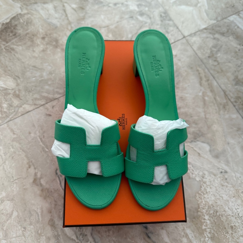 Oasis leather sandals